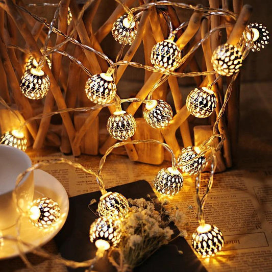 4 Pcs Metallic sphere light