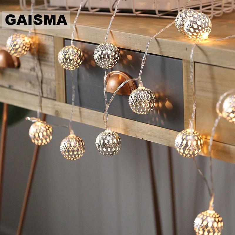 4 Pcs Metallic sphere light