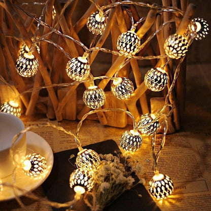 4 Pcs Metallic sphere light